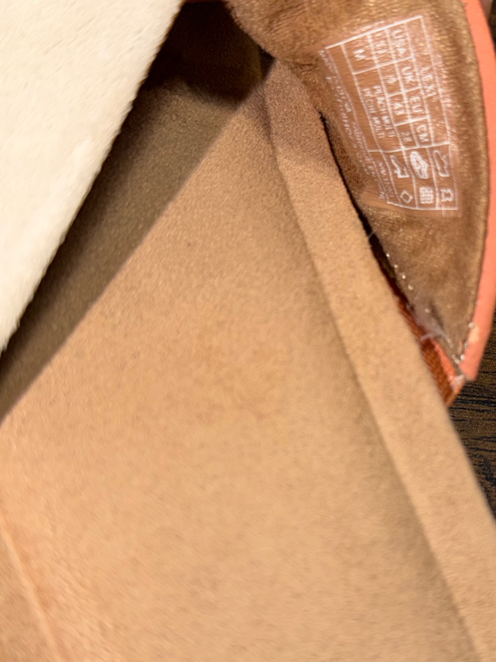 Earth Origins Two-Tone Cream & Peach Crossover Slide Sandals - Picture 6 of 6